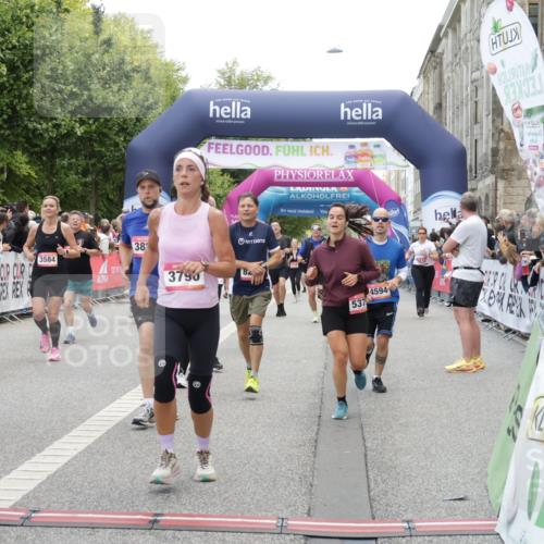 06.09.2026 - CURREX Alsterlauf Yannick Fuchs http://msf.ph/oto/10122901 06.09.2026 10:02:33 Ziel 2135, 2486, 2488, 2817, 2886, 3062, 3089, 3447, 3584, 3790, 3858, 3882, 4173, 4325, 4550, 4594, 4624, 5379, 5517, 5655, 5908, 6152, 6174, 6203, 6233, 8268, 8331 meine-sportfotos.de