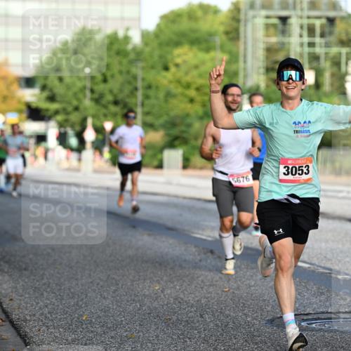 06.09.2026 - CURREX Alsterlauf Dr. Thomas Lammeyer http://msf.ph/oto/10122917 06.09.2026 09:38:41 Laufen 5676, 3053 meine-sportfotos.de