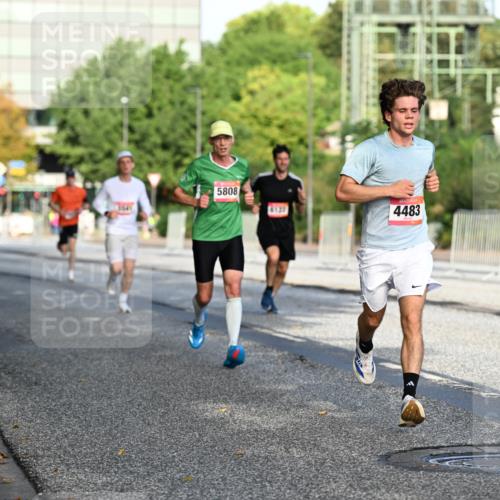 06.09.2026 - CURREX Alsterlauf Dr. Thomas Lammeyer http://msf.ph/oto/10122990 06.09.2026 09:38:48 Laufen 5808, 4483 meine-sportfotos.de