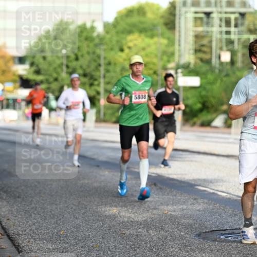 06.09.2026 - CURREX Alsterlauf Dr. Thomas Lammeyer http://msf.ph/oto/10122994 06.09.2026 09:38:49 Laufen 5808, 4483 meine-sportfotos.de