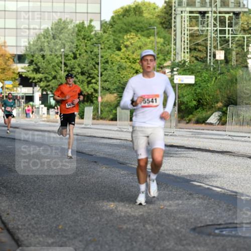 06.09.2026 - CURREX Alsterlauf Dr. Thomas Lammeyer http://msf.ph/oto/10123016 06.09.2026 09:38:51 Laufen 567, 5541 meine-sportfotos.de