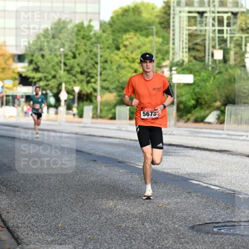 06.09.2026 - CURREX Alsterlauf Dr. Thomas Lammeyer http://msf.ph/oto/10123046 06.09.2026 09:38:54 Laufen 5673 meine-sportfotos.de