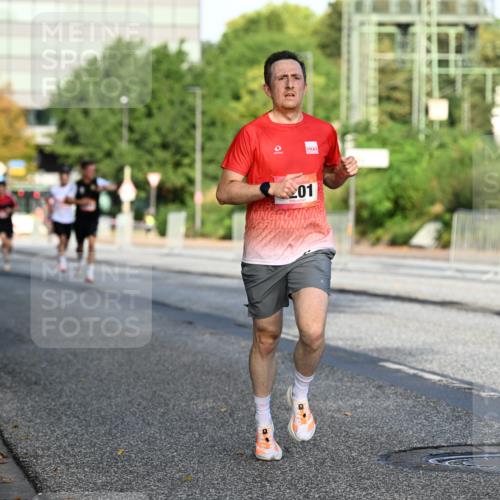 06.09.2026 - CURREX Alsterlauf Dr. Thomas Lammeyer http://msf.ph/oto/10123105 06.09.2026 09:39:01 Laufen 201 meine-sportfotos.de