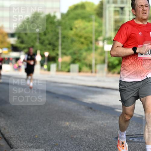 06.09.2026 - CURREX Alsterlauf Dr. Thomas Lammeyer http://msf.ph/oto/10123114 06.09.2026 09:39:02 Laufen 201 meine-sportfotos.de