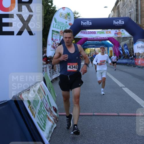 06.09.2026 - CURREX Alsterlauf Strokosch-Dieckow http://msf.ph/oto/10123157 06.09.2026 09:41:21 Ziel 3053, 3997, 4342, 4705, 5105, 5514, 5541, 5673, 6080, 6132, 6135 meine-sportfotos.de