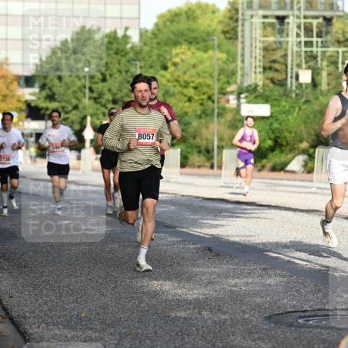 06.09.2026 - CURREX Alsterlauf Dr. Thomas Lammeyer http://msf.ph/oto/10123186 06.09.2026 09:39:11 Laufen 8057, 3779 meine-sportfotos.de