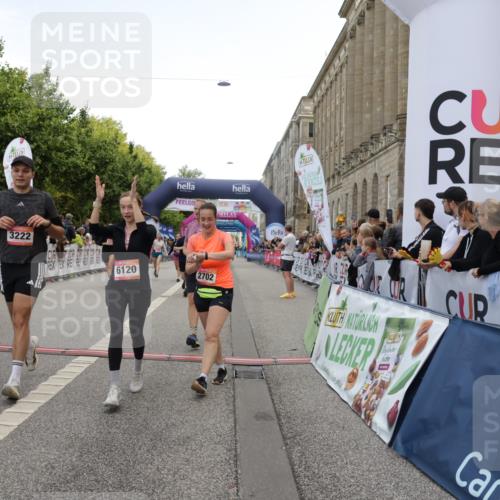 06.09.2026 - CURREX Alsterlauf Yannick Fuchs http://msf.ph/oto/10123193 06.09.2026 10:02:42 Ziel 2135, 2304, 2702, 2954, 3028, 3042, 3089, 3221, 3222, 3532, 3584, 4173, 4263, 4285, 4325, 4550, 4594, 4624, 5379, 5693, 5698, 5908, 6120, 6203, 6219, 6431, 8121, 8147, 8244, 8268, 8305 meine-sportfotos.de