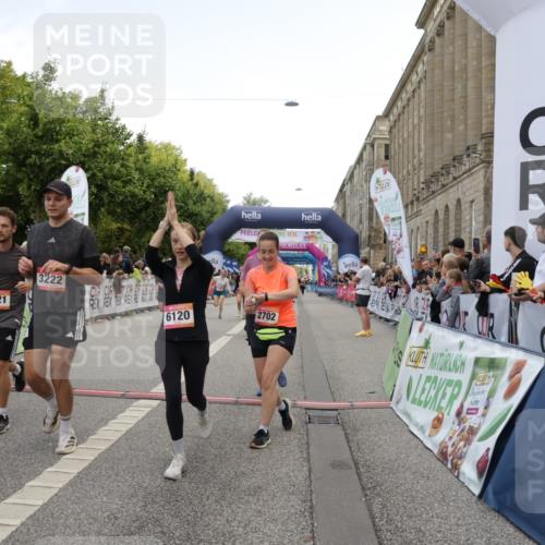 06.09.2026 - CURREX Alsterlauf Yannick Fuchs http://msf.ph/oto/10123198 06.09.2026 10:02:42 Ziel 2135, 2304, 2702, 2954, 3028, 3042, 3089, 3221, 3222, 3532, 3584, 4173, 4263, 4285, 4325, 4550, 4594, 4624, 5379, 5693, 5698, 5908, 6120, 6203, 6219, 6431, 8121, 8147, 8244, 8268, 8305 meine-sportfotos.de