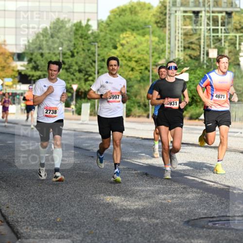 06.09.2026 - CURREX Alsterlauf Dr. Thomas Lammeyer http://msf.ph/oto/10123215 06.09.2026 09:39:14 Laufen 5997, 931, 2738, 4671, 2608 meine-sportfotos.de