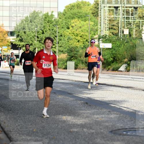 06.09.2026 - CURREX Alsterlauf Dr. Thomas Lammeyer http://msf.ph/oto/10123277 06.09.2026 09:39:20 Laufen 6127, 8148, 4535, 5124, 4068 meine-sportfotos.de