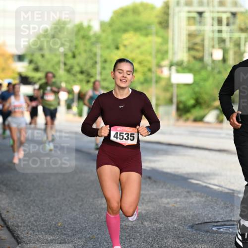 06.09.2026 - CURREX Alsterlauf Dr. Thomas Lammeyer http://msf.ph/oto/10123322 06.09.2026 09:39:24 Laufen 4535, 8148 meine-sportfotos.de