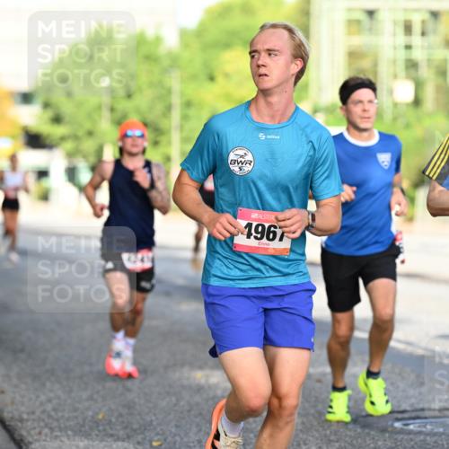 06.09.2026 - CURREX Alsterlauf Dr. Thomas Lammeyer http://msf.ph/oto/10123378 06.09.2026 09:39:32 Laufen 196, 5984 meine-sportfotos.de