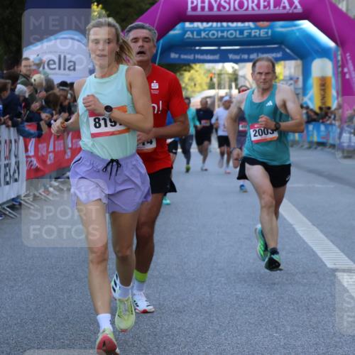 06.09.2026 - CURREX Alsterlauf Strokosch-Dieckow http://msf.ph/oto/10123725 06.09.2026 09:42:21 Ziel 2003, 4114, 4858, 5554, 5663, 5960, 5984, 6151, 6419, 6463, 8197 meine-sportfotos.de