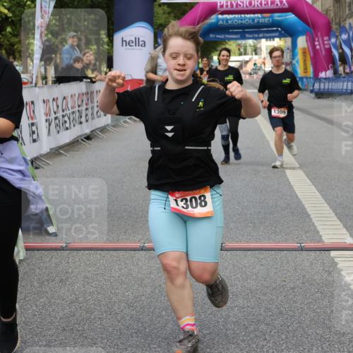 06.09.2026 - CURREX Alsterlauf Strokosch-Dieckow http://msf.ph/oto/10123754 06.09.2026 12:11:48 Ziel 1122, 1245, 1308, 1309 meine-sportfotos.de