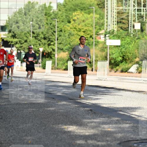 06.09.2026 - CURREX Alsterlauf Dr. Thomas Lammeyer http://msf.ph/oto/10123820 06.09.2026 09:40:23 Laufen 5776, 3572, 3366, 2137, 8330 meine-sportfotos.de