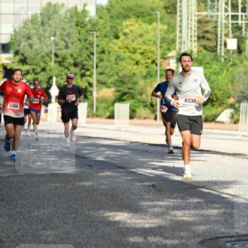 06.09.2026 - CURREX Alsterlauf Dr. Thomas Lammeyer http://msf.ph/oto/10123833 06.09.2026 09:40:24 Laufen 5776, 3572, 3366, 2137, 963, 8330 meine-sportfotos.de