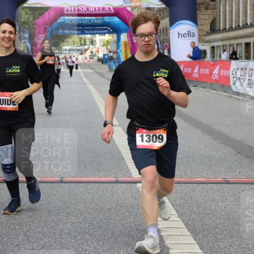 06.09.2026 - CURREX Alsterlauf Strokosch-Dieckow http://msf.ph/oto/10123853 06.09.2026 12:11:51 Ziel 1122, 1196, 1245, 1308, 1309 meine-sportfotos.de
