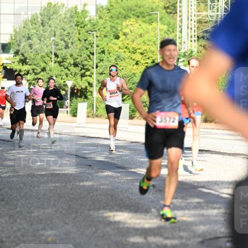 06.09.2026 - CURREX Alsterlauf Dr. Thomas Lammeyer http://msf.ph/oto/10123887 06.09.2026 09:40:29 Laufen 822, 5952, 8233, 6004, 3572 meine-sportfotos.de