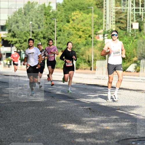 06.09.2026 - CURREX Alsterlauf Dr. Thomas Lammeyer http://msf.ph/oto/10123911 06.09.2026 09:40:32 Laufen 4016, 5952, 6221, 6004, 8233 meine-sportfotos.de