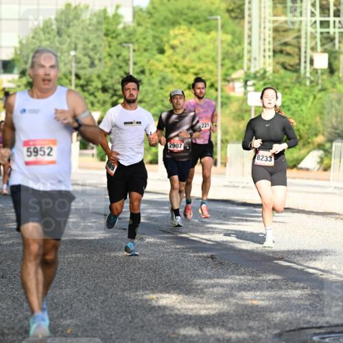 06.09.2026 - CURREX Alsterlauf Dr. Thomas Lammeyer http://msf.ph/oto/10123932 06.09.2026 09:40:33 Laufen 4016, 5952, 89, 2907, 221, 8233 meine-sportfotos.de