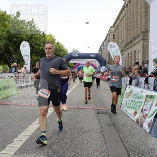 06.09.2026 - CURREX Alsterlauf Yannick Fuchs http://msf.ph/oto/10123933 06.09.2026 10:03:05 Ziel 2096, 3096, 3338, 3721, 3909, 3919, 3920, 4310, 4345, 4348, 4454, 4474, 4475, 4730, 4922, 5234, 5465, 5771, 5865, 5903, 5936, 6046, 6049, 6264, 6379, 8100 meine-sportfotos.de
