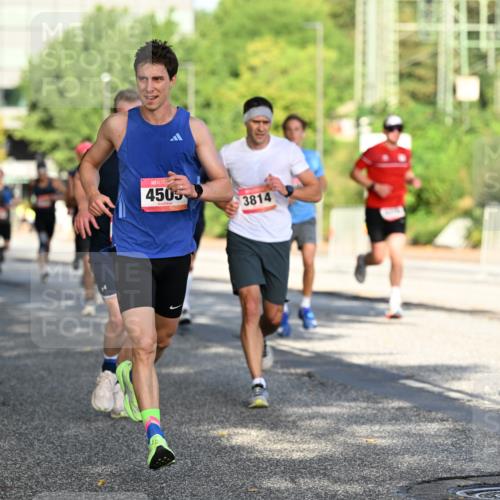06.09.2026 - CURREX Alsterlauf Dr. Thomas Lammeyer http://msf.ph/oto/10123992 06.09.2026 09:40:40 Laufen 4505, 3814, 104 meine-sportfotos.de
