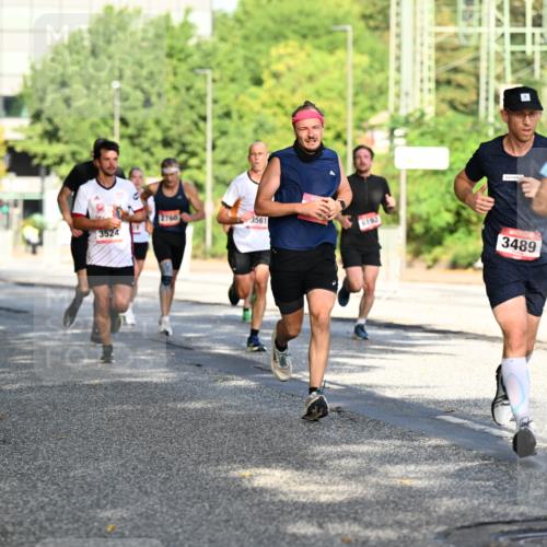 06.09.2026 - CURREX Alsterlauf Dr. Thomas Lammeyer http://msf.ph/oto/10124007 06.09.2026 09:40:43 Laufen 2760, 3561, 6192, 3524, 3489, 5904 meine-sportfotos.de
