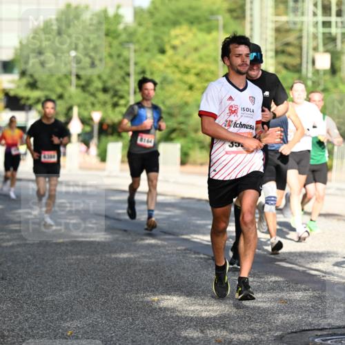 06.09.2026 - CURREX Alsterlauf Dr. Thomas Lammeyer http://msf.ph/oto/10124040 06.09.2026 09:40:46 Laufen 8164, 35, 3561 meine-sportfotos.de