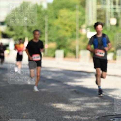 06.09.2026 - CURREX Alsterlauf Dr. Thomas Lammeyer http://msf.ph/oto/10124064 06.09.2026 09:40:48 Laufen  meine-sportfotos.de