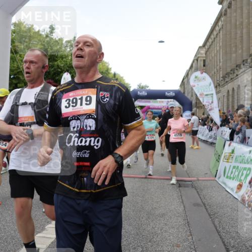06.09.2026 - CURREX Alsterlauf Yannick Fuchs http://msf.ph/oto/10124093 06.09.2026 10:03:11 Ziel 2096, 2778, 3096, 3131, 3626, 3762, 3919, 3920, 4229, 4310, 4454, 4519, 4919, 4922, 4936, 5047, 5054, 5234, 5653, 5756, 5903, 5936, 6049, 6264, 6324, 6377, 6379, 8043, 8100, 8288 meine-sportfotos.de