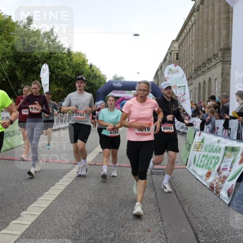 06.09.2026 - CURREX Alsterlauf Yannick Fuchs http://msf.ph/oto/10124122 06.09.2026 10:03:12 Ziel 2096, 2778, 3096, 3131, 3626, 3762, 3919, 3920, 4229, 4310, 4454, 4519, 4919, 4922, 4936, 5047, 5054, 5234, 5653, 5756, 5936, 6049, 6264, 6324, 6377, 6379, 8043, 8100, 8288 meine-sportfotos.de