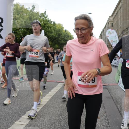 06.09.2026 - CURREX Alsterlauf Yannick Fuchs http://msf.ph/oto/10124159 06.09.2026 10:03:13 Ziel 2096, 2778, 3096, 3131, 3626, 3762, 3919, 3920, 4229, 4310, 4454, 4519, 4919, 4936, 5047, 5054, 5234, 5653, 5756, 5936, 6050, 6264, 6324, 6377, 6379, 8043, 8288 meine-sportfotos.de