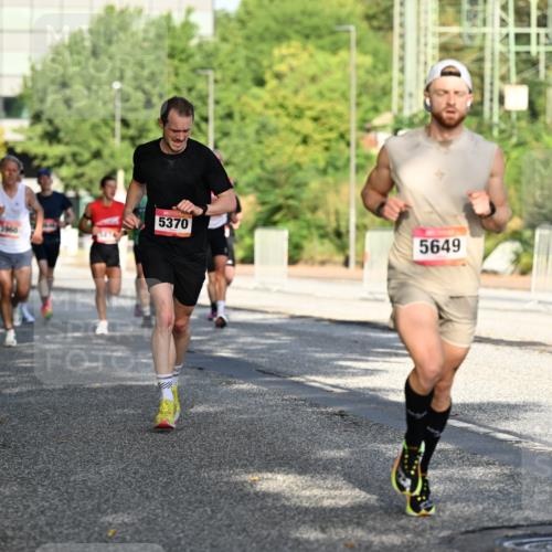 06.09.2026 - CURREX Alsterlauf Dr. Thomas Lammeyer http://msf.ph/oto/10124160 06.09.2026 09:40:57 Laufen 5370, 5649 meine-sportfotos.de