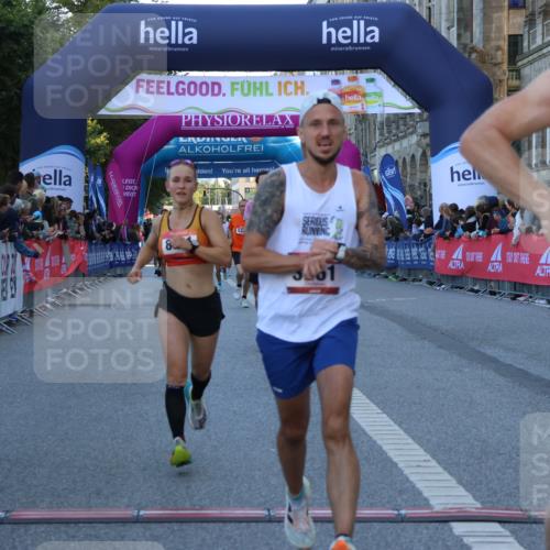 06.09.2026 - CURREX Alsterlauf Strokosch-Dieckow http://msf.ph/oto/10124166 06.09.2026 09:43:03 Ziel 2715, 3361, 5325, 5950, 6140, 6221, 6421, 8321 meine-sportfotos.de