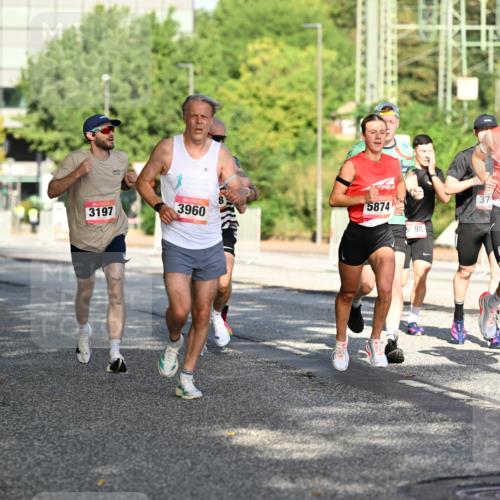 06.09.2026 - CURREX Alsterlauf Dr. Thomas Lammeyer http://msf.ph/oto/10124193 06.09.2026 09:41:01 Laufen 8, 3197, 3960, 5874, 5098, 37, 5873 meine-sportfotos.de