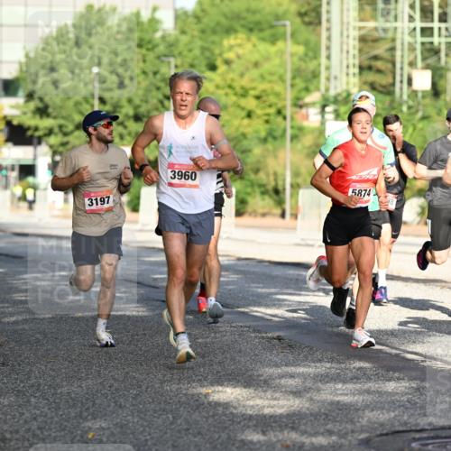 06.09.2026 - CURREX Alsterlauf Dr. Thomas Lammeyer http://msf.ph/oto/10124194 06.09.2026 09:41:01 Laufen 3197, 3960, 5874, 28, 5873 meine-sportfotos.de