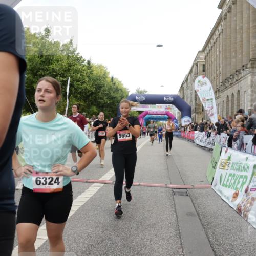 06.09.2026 - CURREX Alsterlauf Yannick Fuchs http://msf.ph/oto/10124230 06.09.2026 10:03:15 Ziel 2096, 2778, 3131, 3626, 3762, 3919, 3920, 4229, 4310, 4454, 4519, 4919, 4936, 5025, 5047, 5054, 5234, 5653, 5756, 5936, 6050, 6264, 6324, 6377, 8043, 8288 meine-sportfotos.de