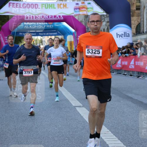 06.09.2026 - CURREX Alsterlauf Strokosch-Dieckow http://msf.ph/oto/10124257 06.09.2026 09:43:09 Ziel 2907, 3361, 3572, 3753, 5325, 5955, 5963, 6002, 6221, 8233, 8321, 8330 meine-sportfotos.de