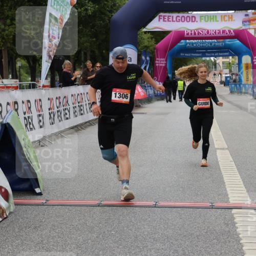 06.09.2026 - CURREX Alsterlauf Strokosch-Dieckow http://msf.ph/oto/10124354 06.09.2026 12:18:02 Ziel 1306 meine-sportfotos.de