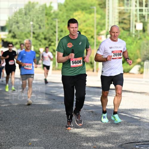 06.09.2026 - CURREX Alsterlauf Dr. Thomas Lammeyer http://msf.ph/oto/10124361 06.09.2026 09:41:22 Laufen 3739, 5402, 5606, 2699 meine-sportfotos.de