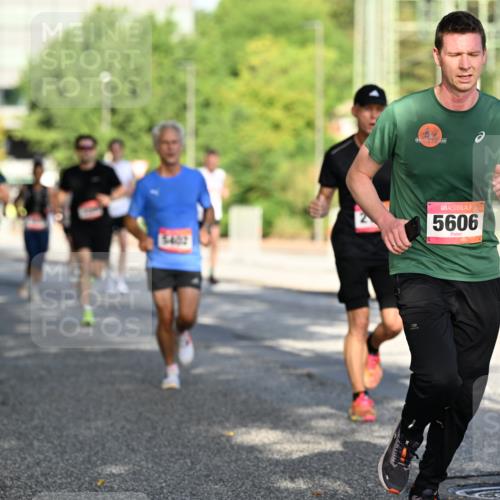 06.09.2026 - CURREX Alsterlauf Dr. Thomas Lammeyer http://msf.ph/oto/10124373 06.09.2026 09:41:23 Laufen 2699, 5402, 5606 meine-sportfotos.de