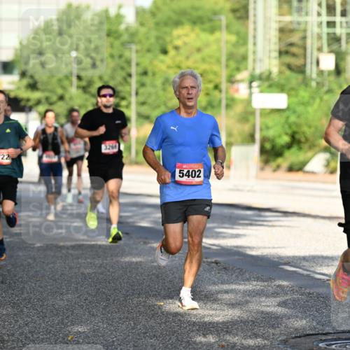 06.09.2026 - CURREX Alsterlauf Dr. Thomas Lammeyer http://msf.ph/oto/10124382 06.09.2026 09:41:24 Laufen 5722, 3264, 5402, 2139 meine-sportfotos.de