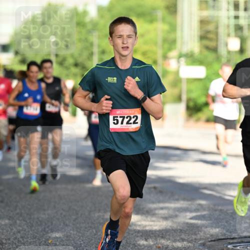 06.09.2026 - CURREX Alsterlauf Dr. Thomas Lammeyer http://msf.ph/oto/10124409 06.09.2026 09:41:26 Laufen 5722, 3269 meine-sportfotos.de