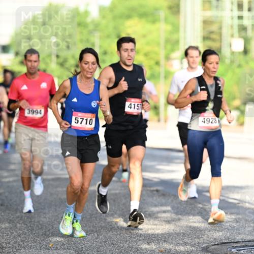 06.09.2026 - CURREX Alsterlauf Dr. Thomas Lammeyer http://msf.ph/oto/10124424 06.09.2026 09:41:28 Laufen 11, 3994, 5710, 4157, 4928 meine-sportfotos.de