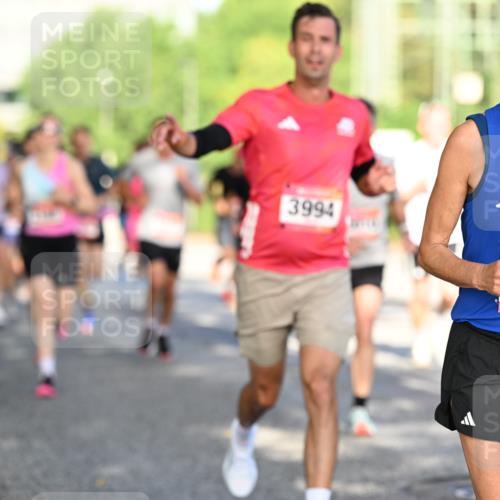 06.09.2026 - CURREX Alsterlauf Dr. Thomas Lammeyer http://msf.ph/oto/10124437 06.09.2026 09:41:29 Laufen 3994, 5710 meine-sportfotos.de