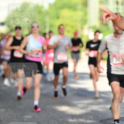 06.09.2026 - CURREX Alsterlauf Dr. Thomas Lammeyer http://msf.ph/oto/10124448 06.09.2026 09:41:30 Laufen  meine-sportfotos.de