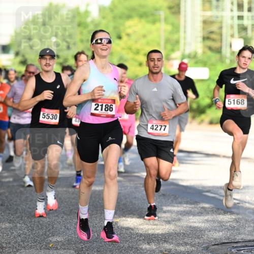 06.09.2026 - CURREX Alsterlauf Dr. Thomas Lammeyer http://msf.ph/oto/10124451 06.09.2026 09:41:31 Laufen 5530, 2186, 4277, 5168 meine-sportfotos.de
