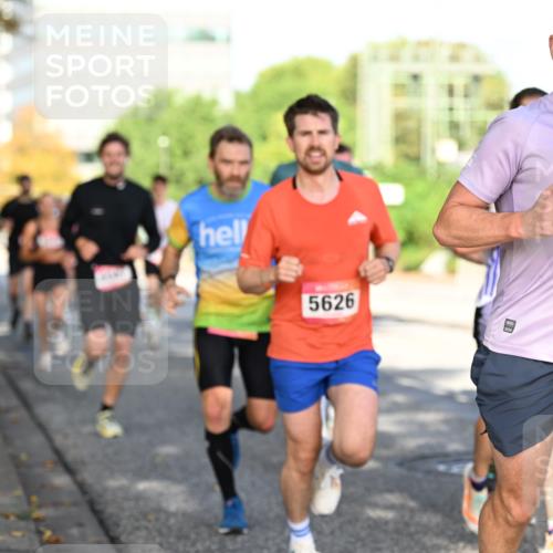 06.09.2026 - CURREX Alsterlauf Dr. Thomas Lammeyer http://msf.ph/oto/10124488 06.09.2026 09:41:35 Laufen 5626, 4187 meine-sportfotos.de