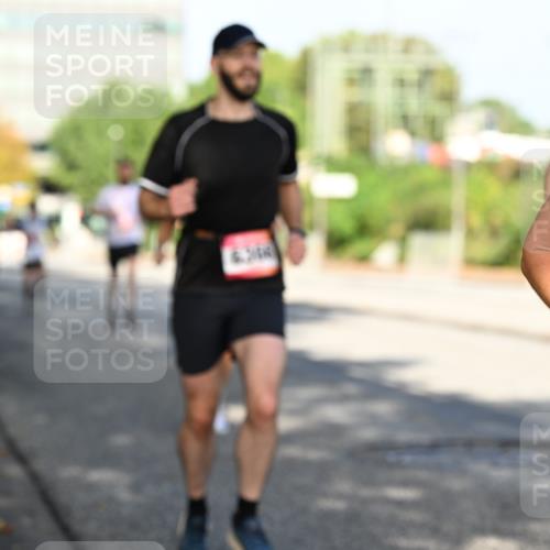 06.09.2026 - CURREX Alsterlauf Dr. Thomas Lammeyer http://msf.ph/oto/10124504 06.09.2026 09:41:40 Laufen  meine-sportfotos.de