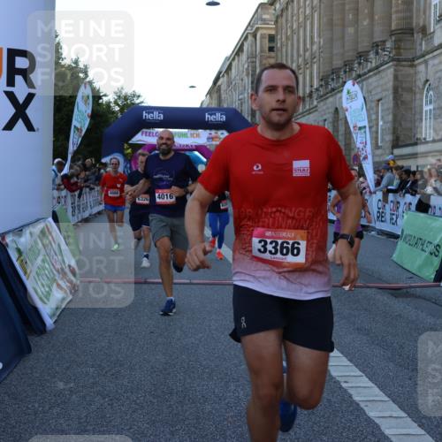 06.09.2026 - CURREX Alsterlauf Strokosch-Dieckow http://msf.ph/oto/10124530 06.09.2026 09:43:21 Ziel 2137, 2907, 3366, 3489, 4016, 4988, 5649, 5776, 5904, 5919, 5952, 6104, 6192, 6267, 6326, 8164, 8233, 8330 meine-sportfotos.de